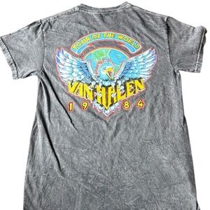 Van Halen Tour of the World 1984 gray cotton t-shirt bandtee #VanHalen #Bandtee